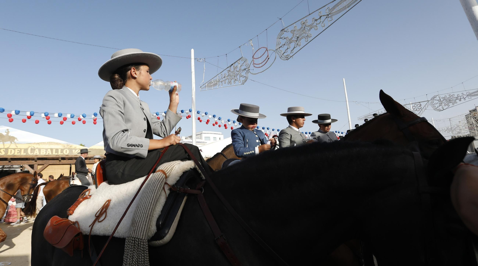 Búscate en las fotos del viernes en la Feria de Tarifa