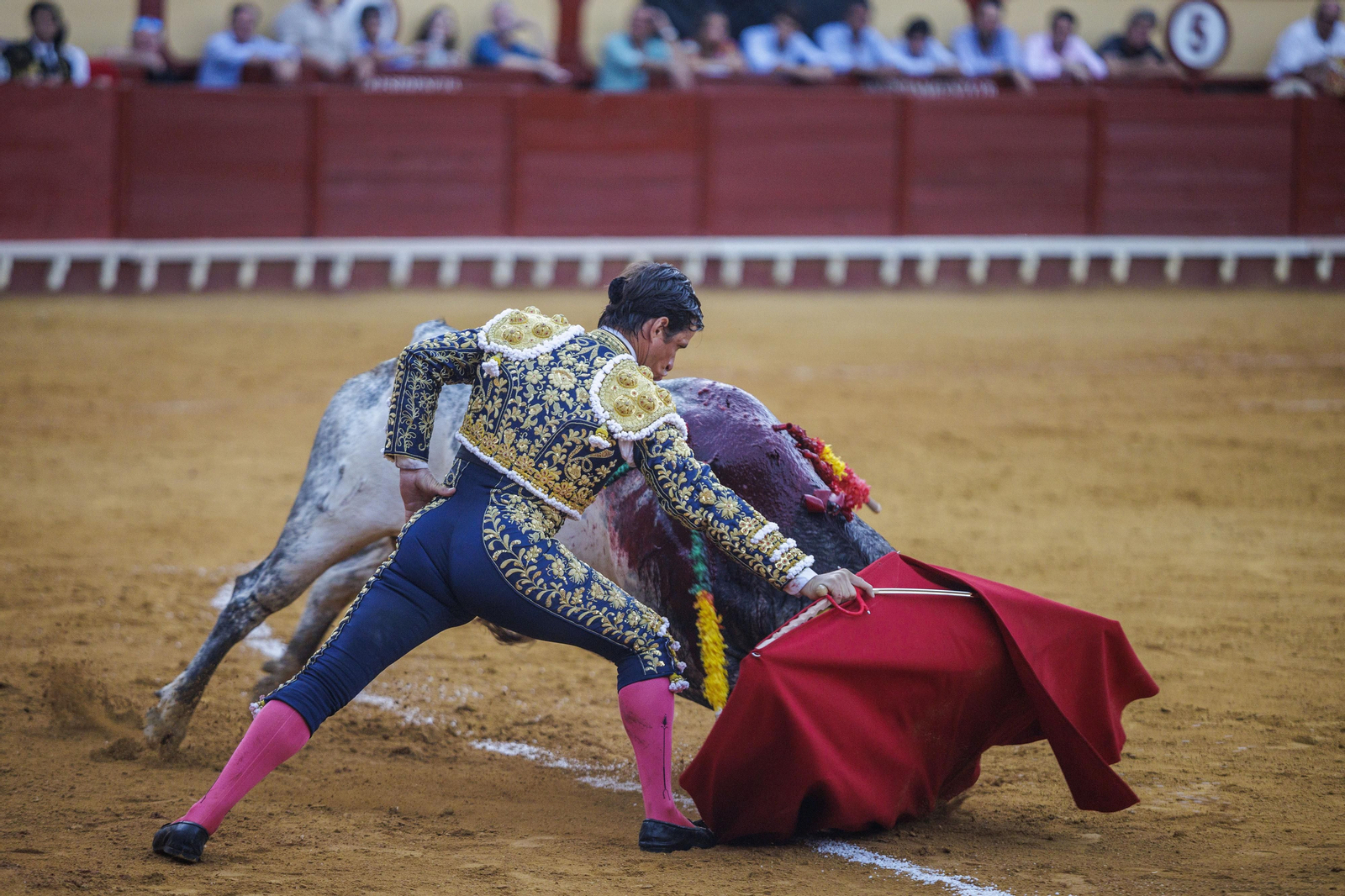 Las imágenes de la tarde de toros del domingo en El Puerto