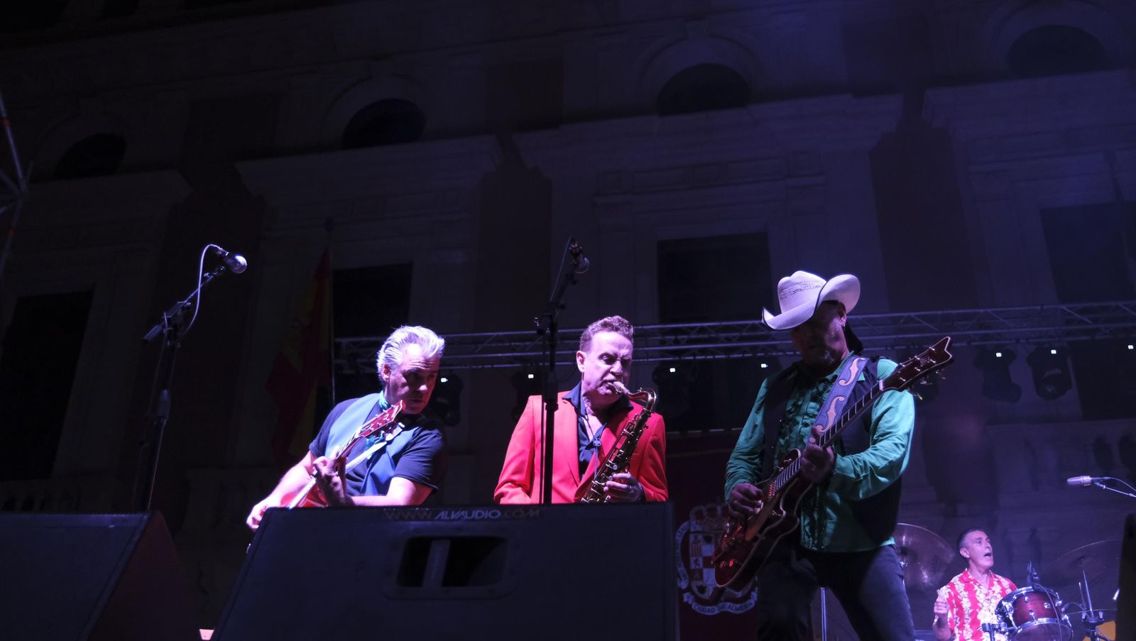 Los Rebeldes abren la Feria de Almería 2024, en imágenes