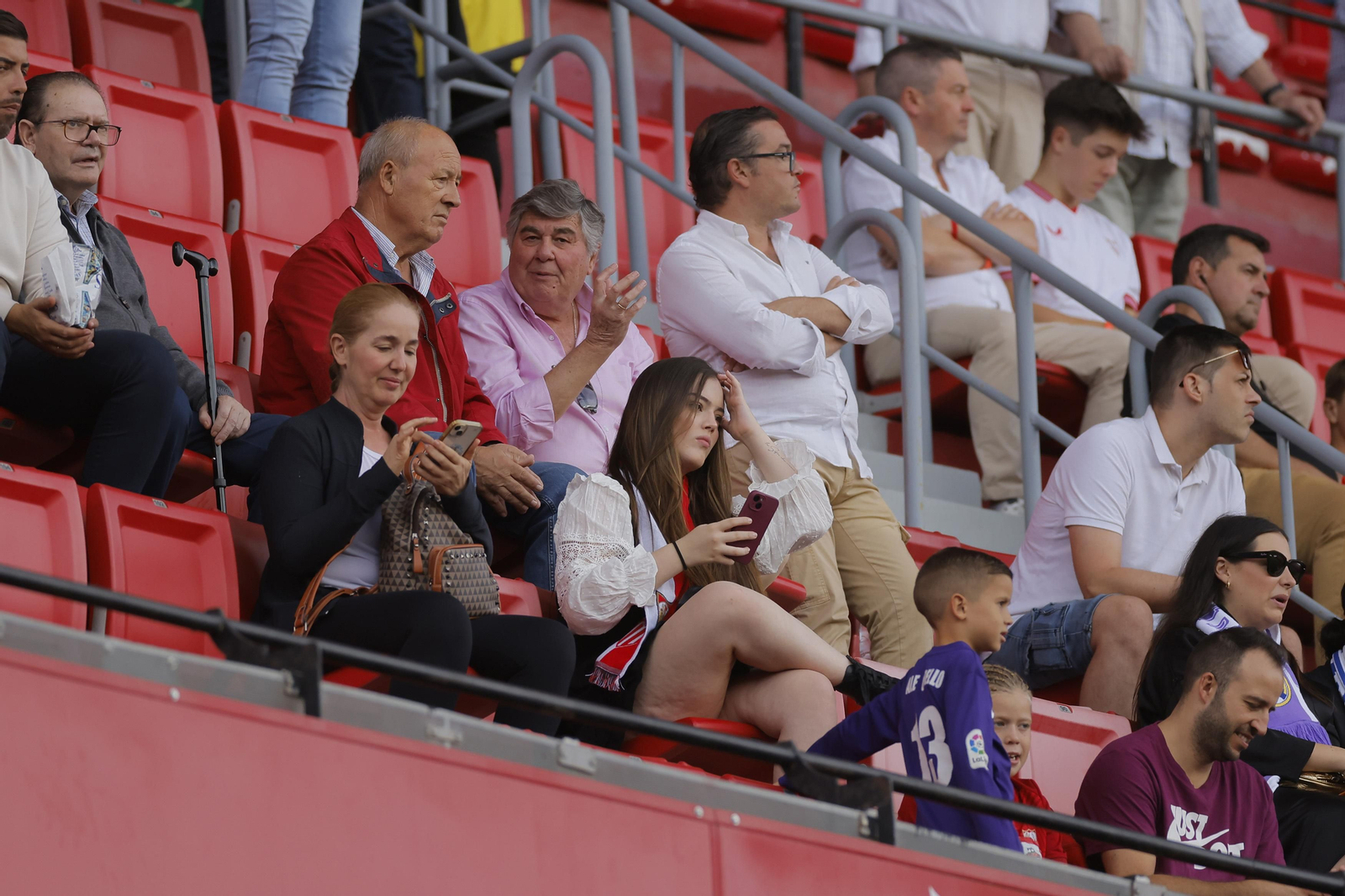 Búscate en las fotos del Sevilla-Madrid