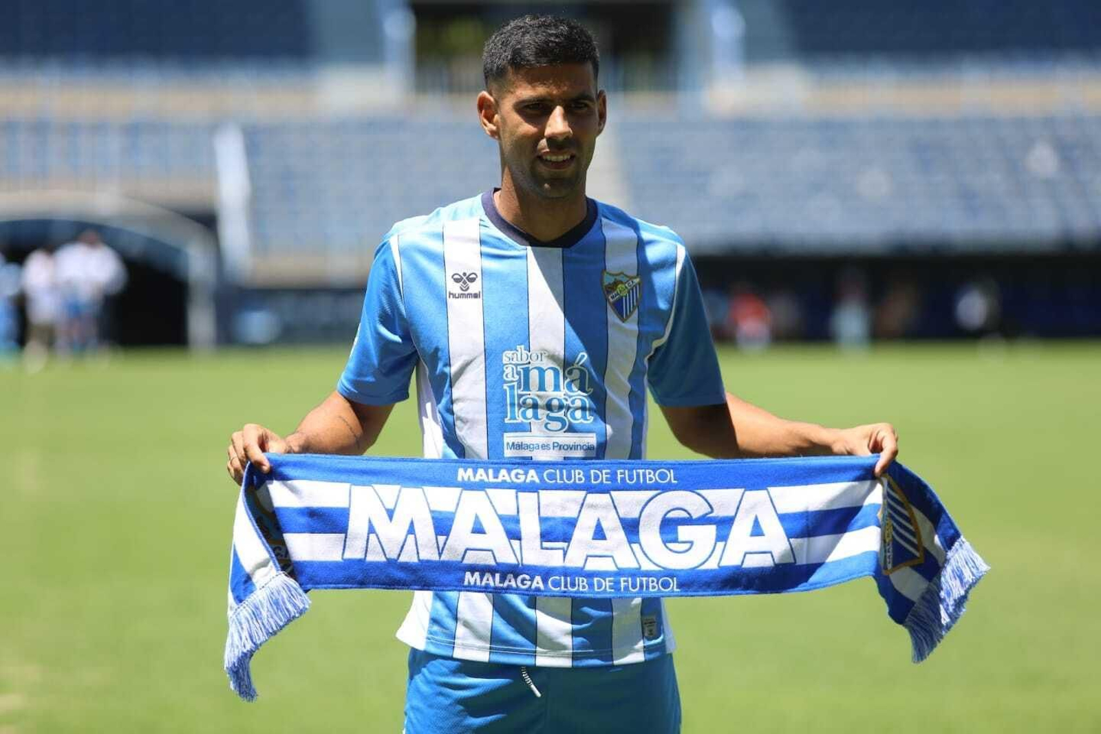 Fotos: El Málaga presenta cinco fichajes de una tacada