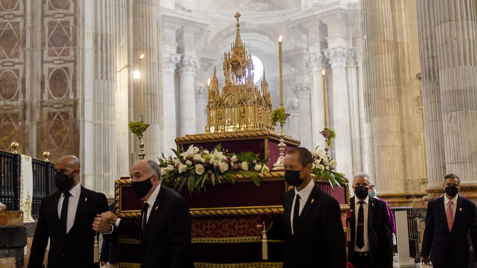 Las imágenes de la celebración del Corpus en Cádiz Las imágenes de la celebración del Corpus en Cádiz