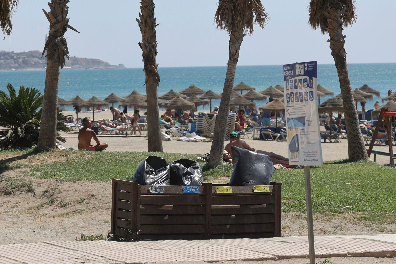 Las fotos del día de fuertes vientos en las playas de Málaga