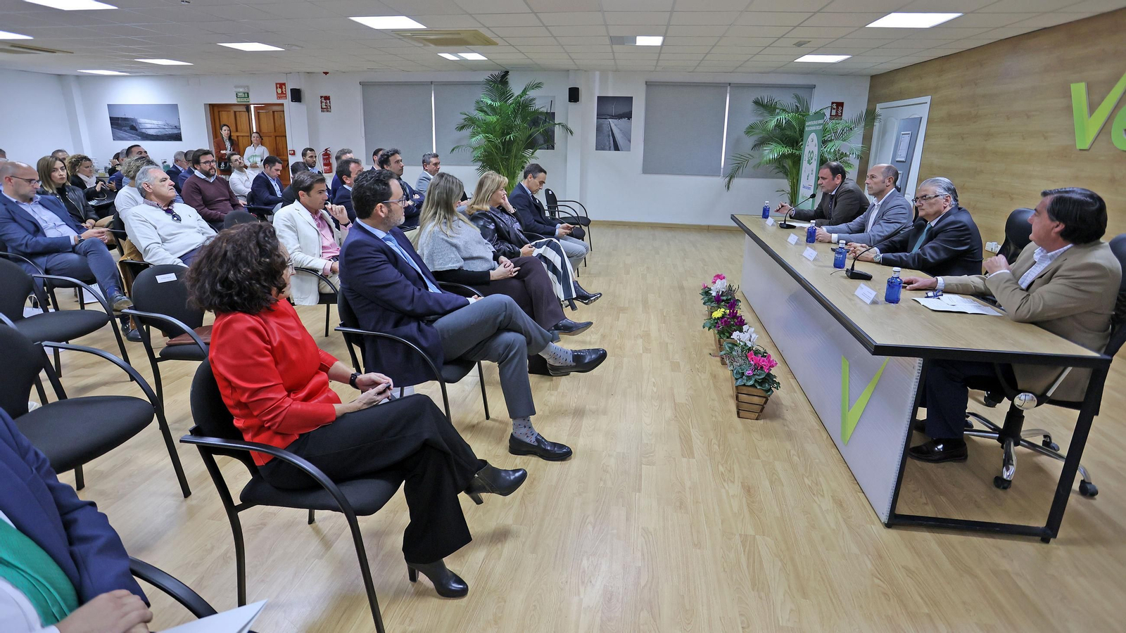 Imágenes de la jornada 'La aportación de Verinsur a la economía circular'