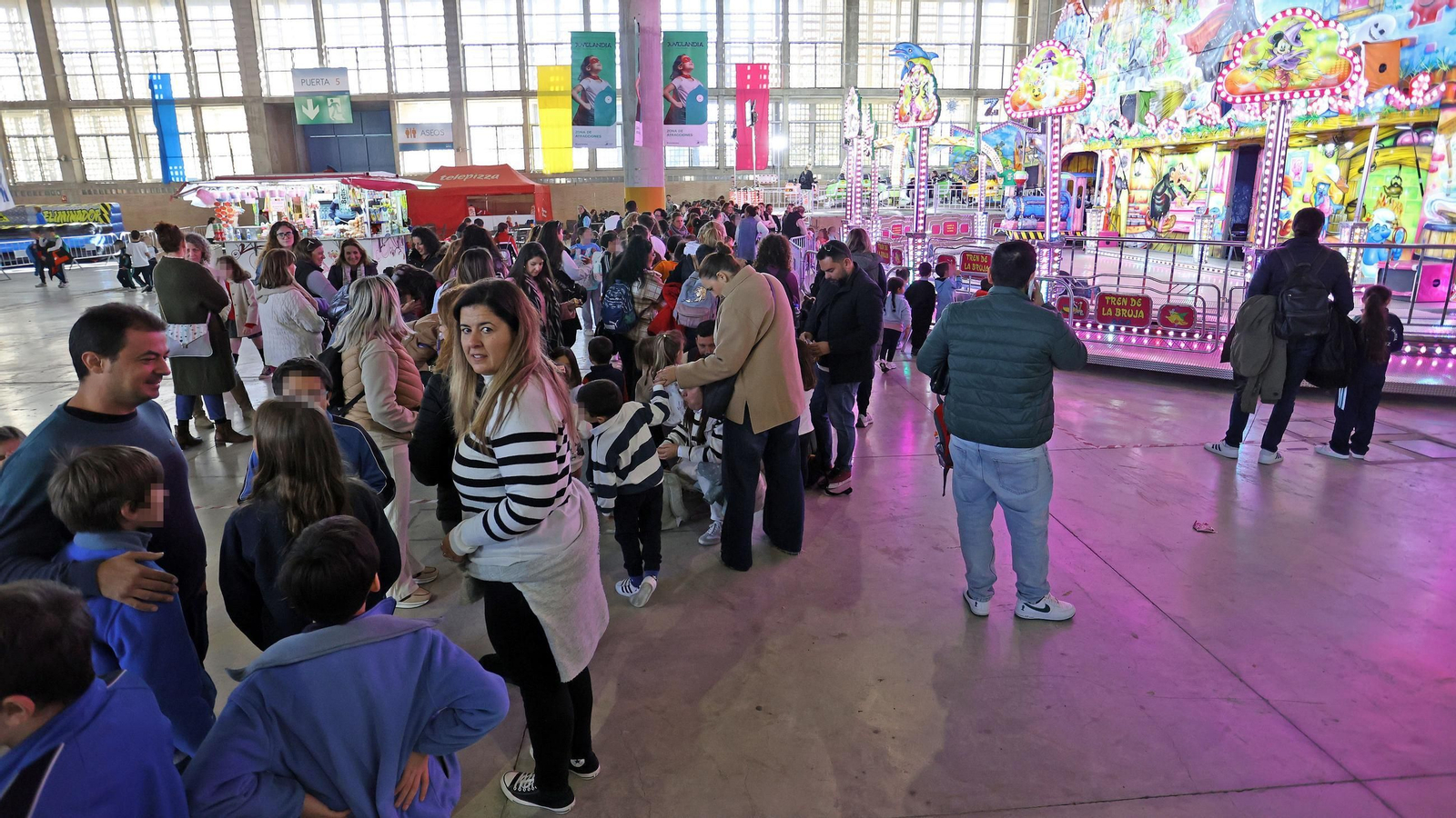 Imágenes del primer día de Juvelandia en Jerez