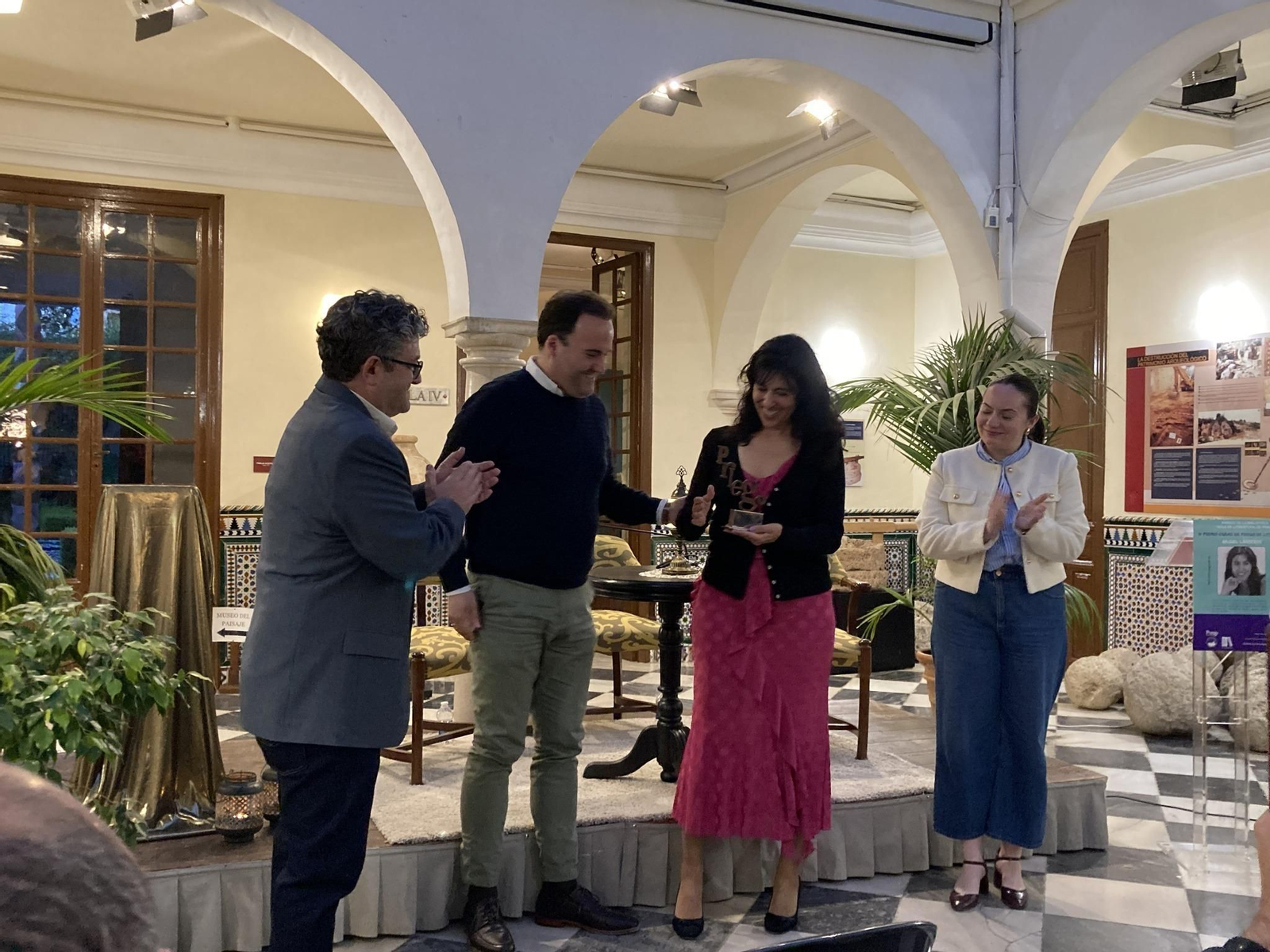 Raquel Lanseros, durante la entrega del IV Premio Ciudad de Priego de Literatura.