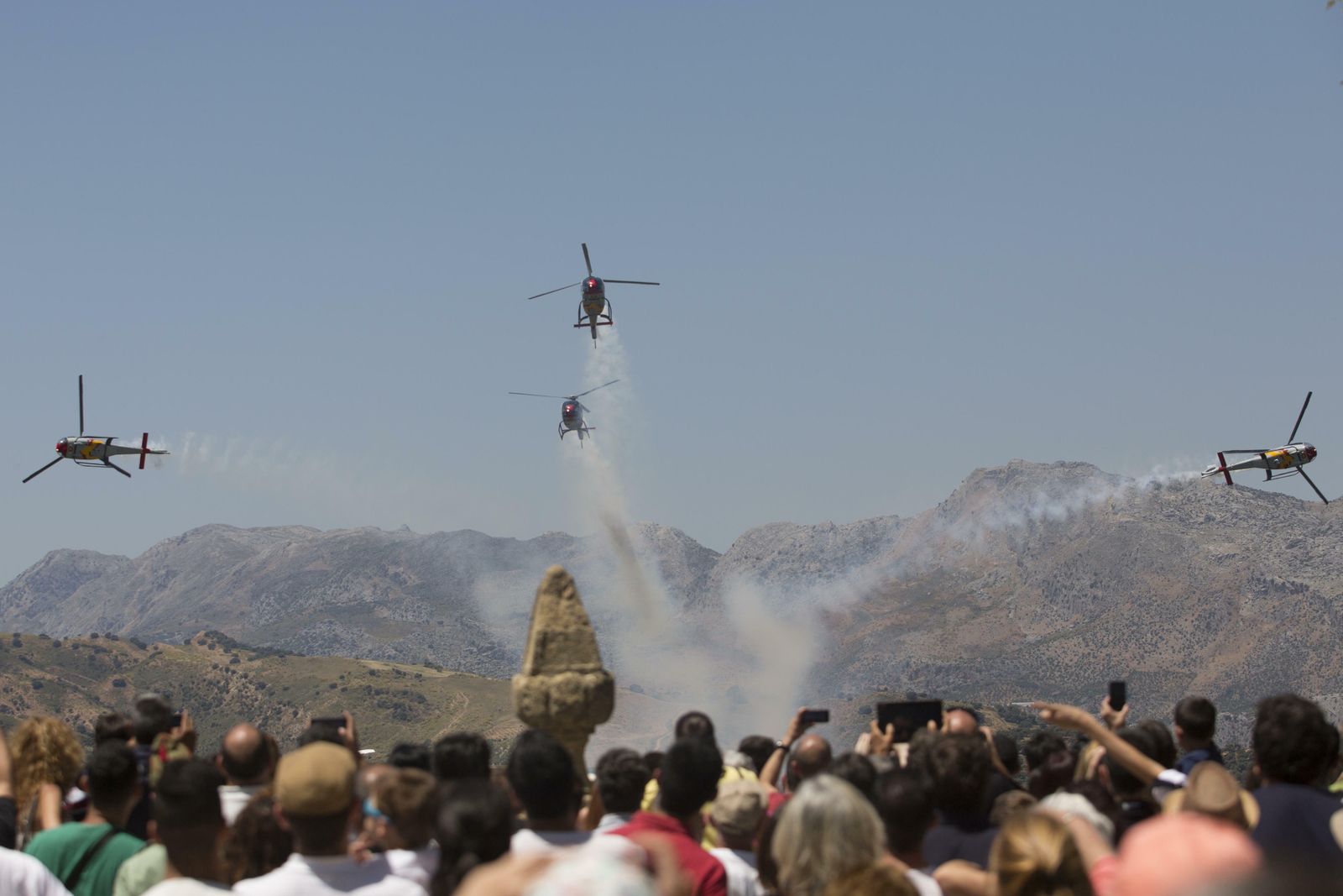 Las fotos de la exhibición de los helicópteros del Ejército del Aire en el Tajo en Ronda