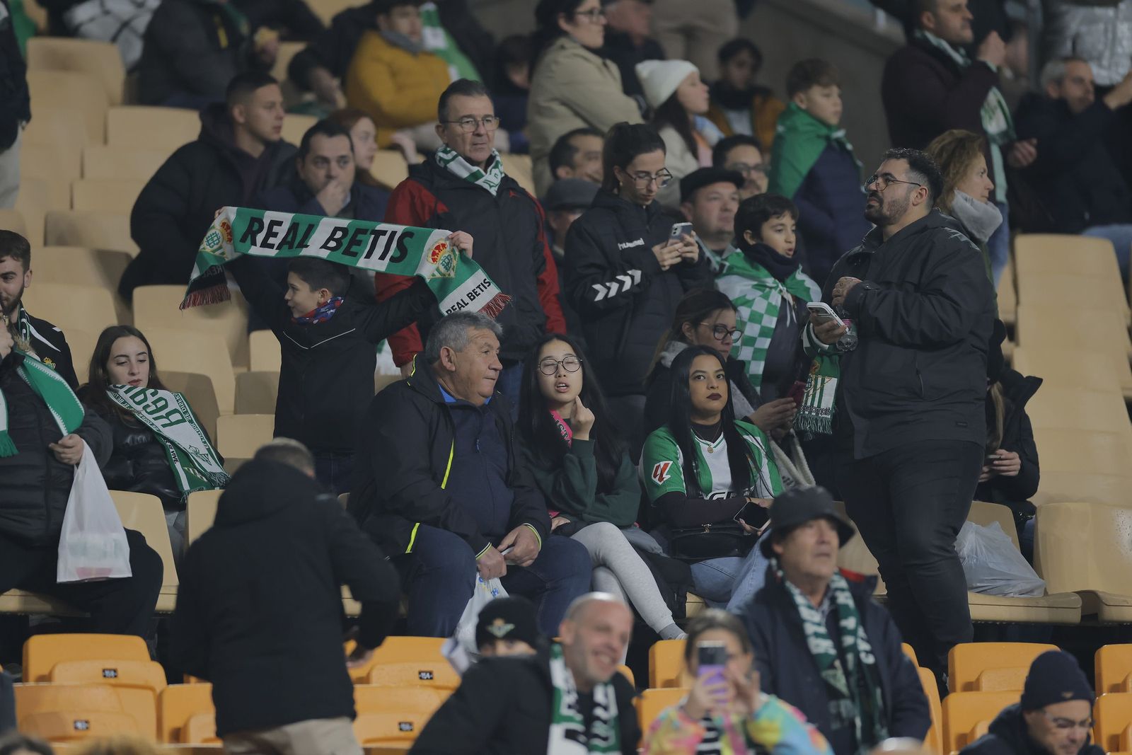Búscate en las fotos del Betis - Villarreal