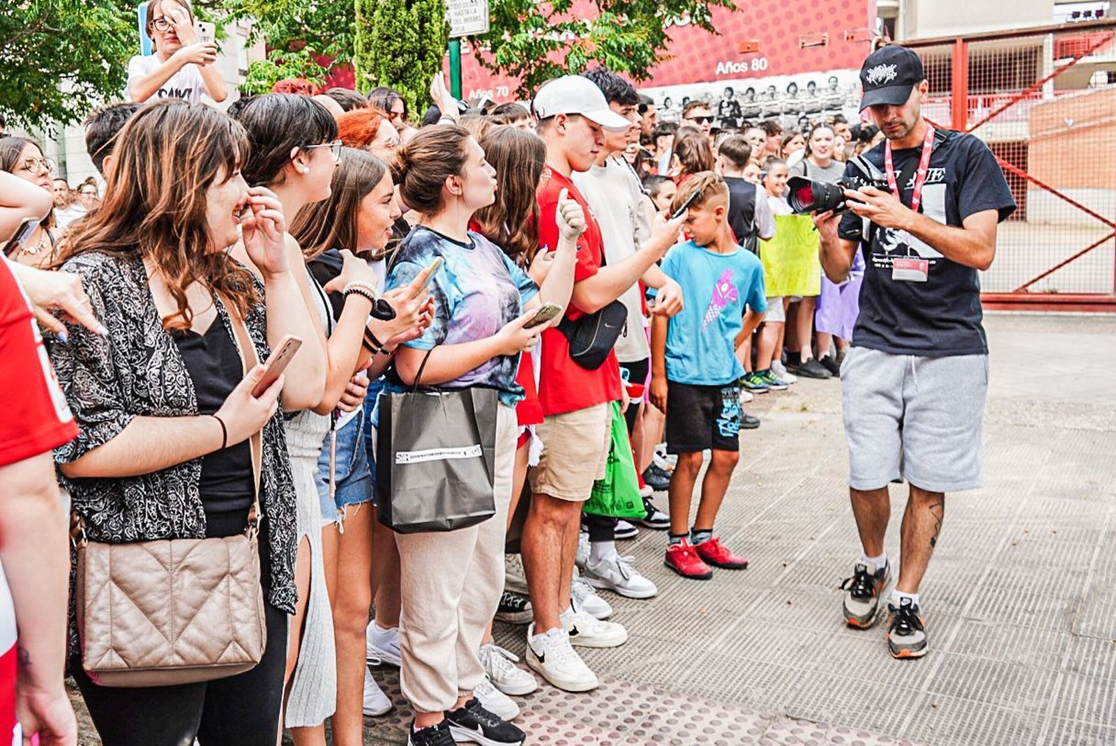 La llegada de Saiko a Los Cármenes, en imágenes