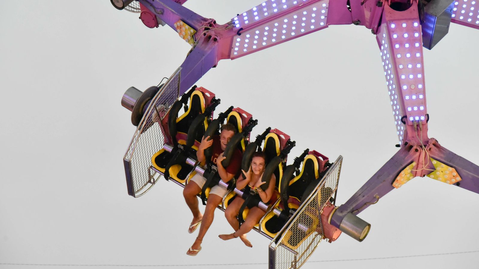 Jueves de Feria de la Línea en imagenes