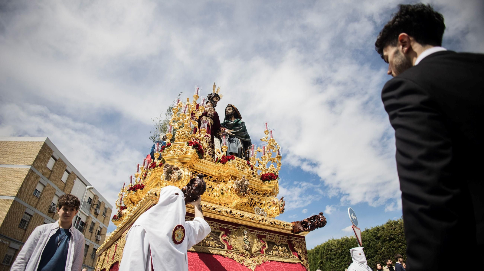 Una imagen del paso de misterio de la Clemencia.