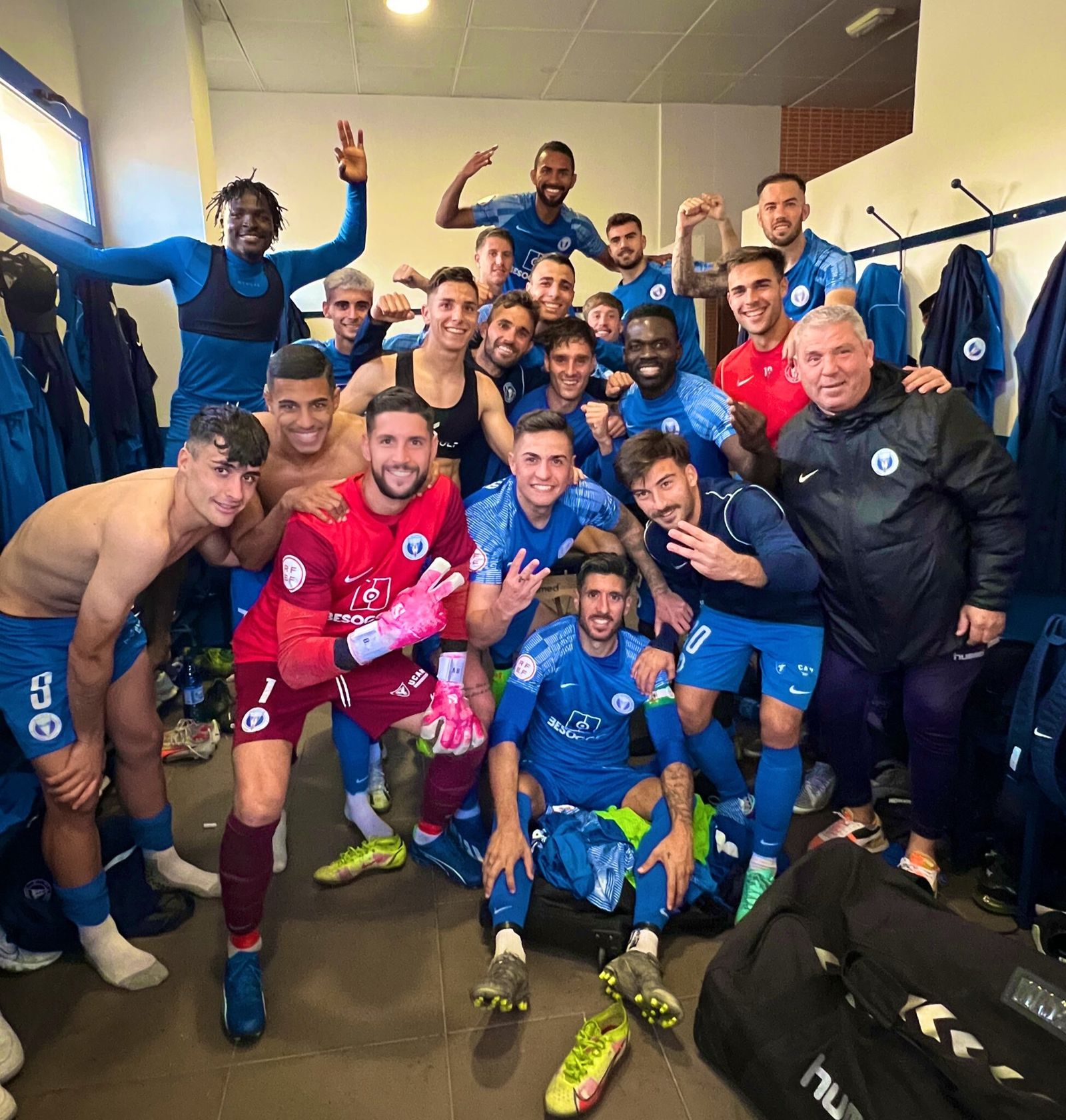 El Palo celebra el triunfo.