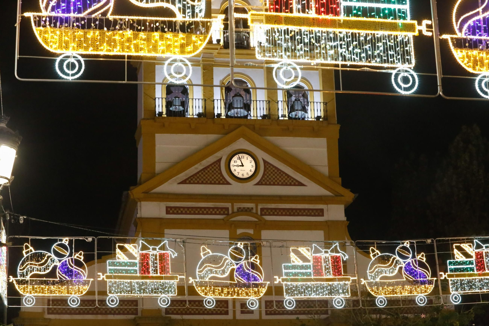 Las fotos del encendido del alumbrado navideño en La Línea Las fotos del encendido del alumbrado navideño en La Línea
