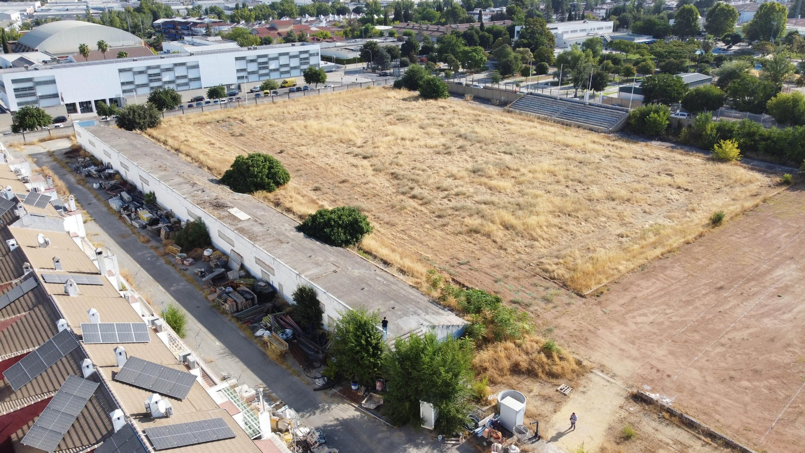 Solar del antiguo campo de fútbol, que tendrá cerca de 400 plazas de aparcamiento.