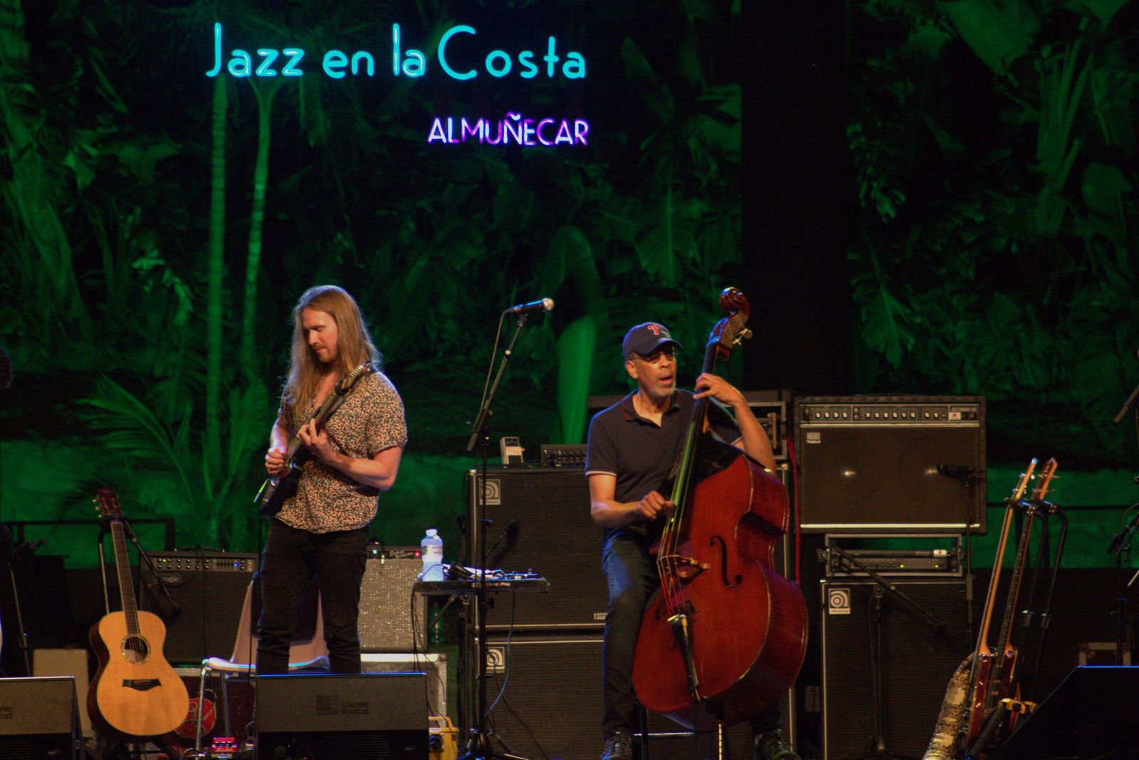 Stanley Clarke inaugura el 36 Jazz en la Costa con un explosivo concierto.