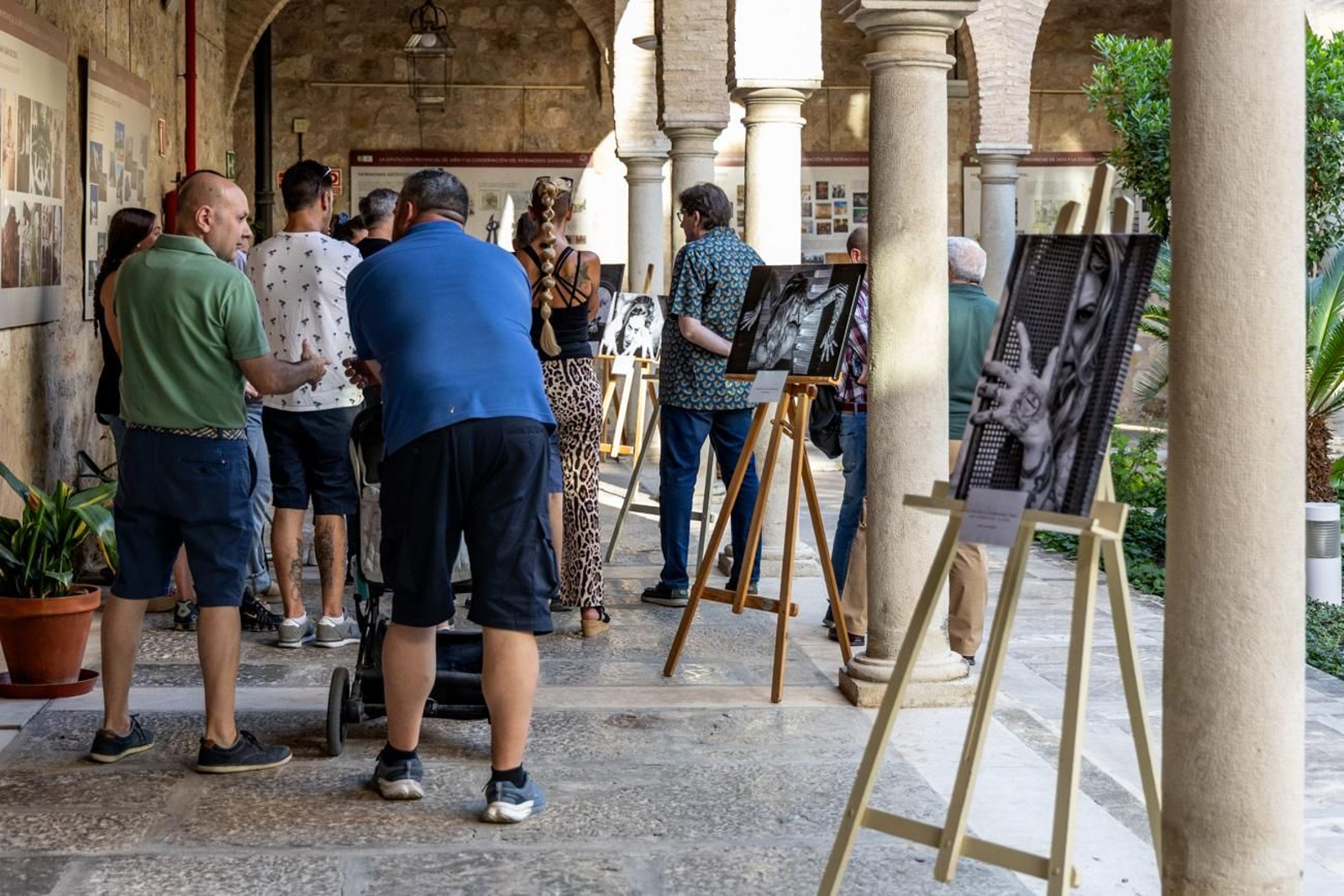 ‘El Ojo del Lagarto’: la exposición que transforma una leyenda jiennense en arte fotográfico