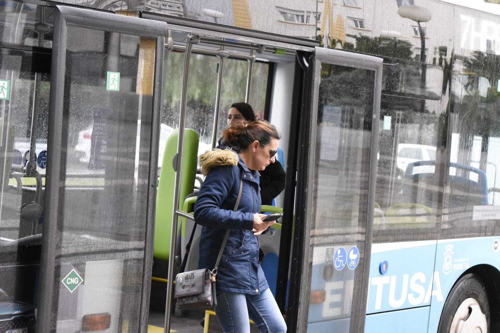 Los mascarillas desaparecen de los autobuses.