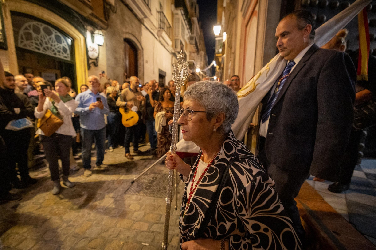 Imágenes de la primera salida de la Virgen del Rosario