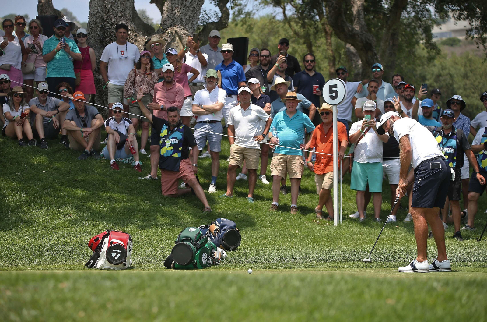 Fotos de la segunda jornada del LIV Golf Andalucía 2023 en Valderrama