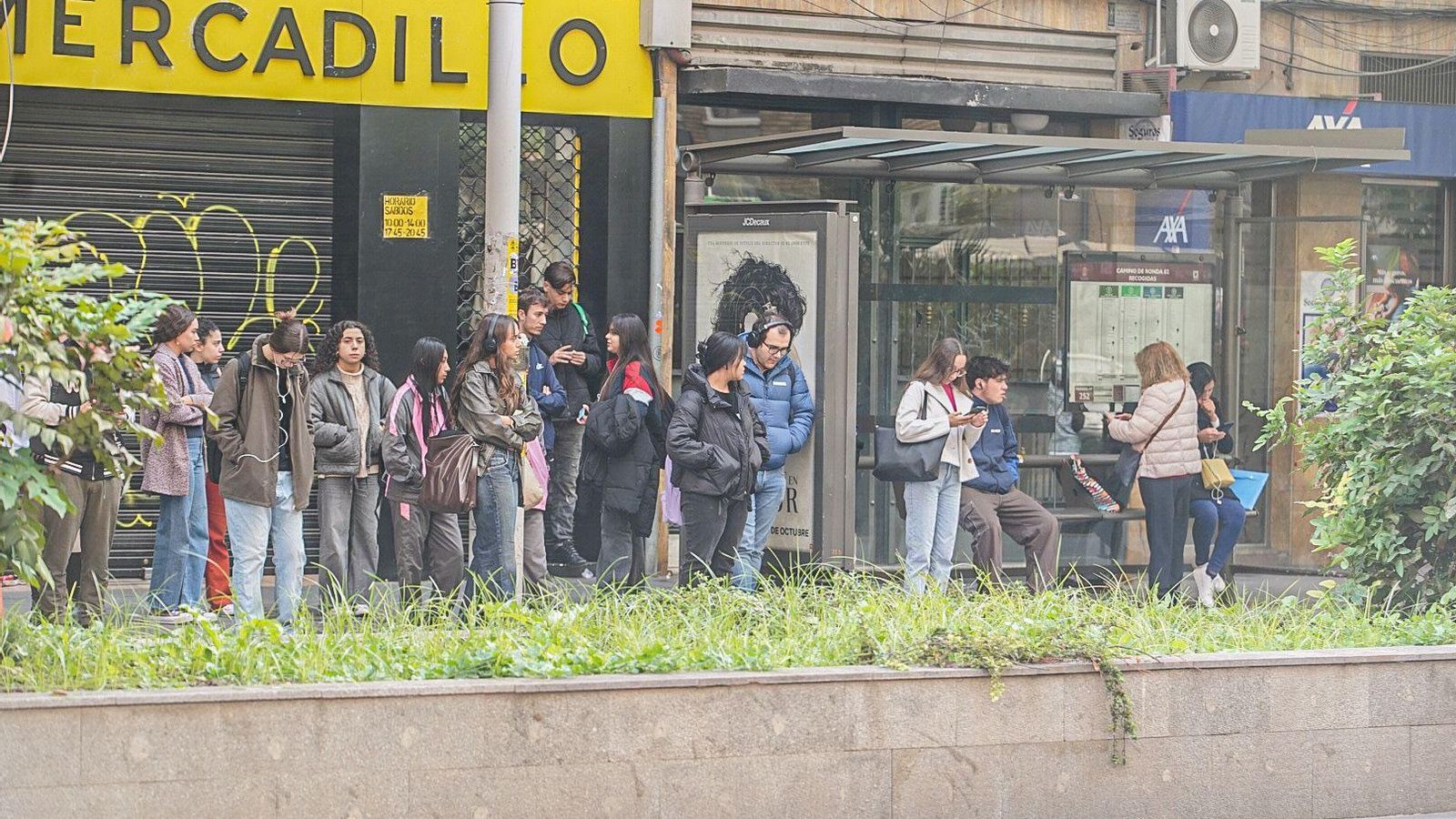 Desde primera hora se han producido colas en las paradas