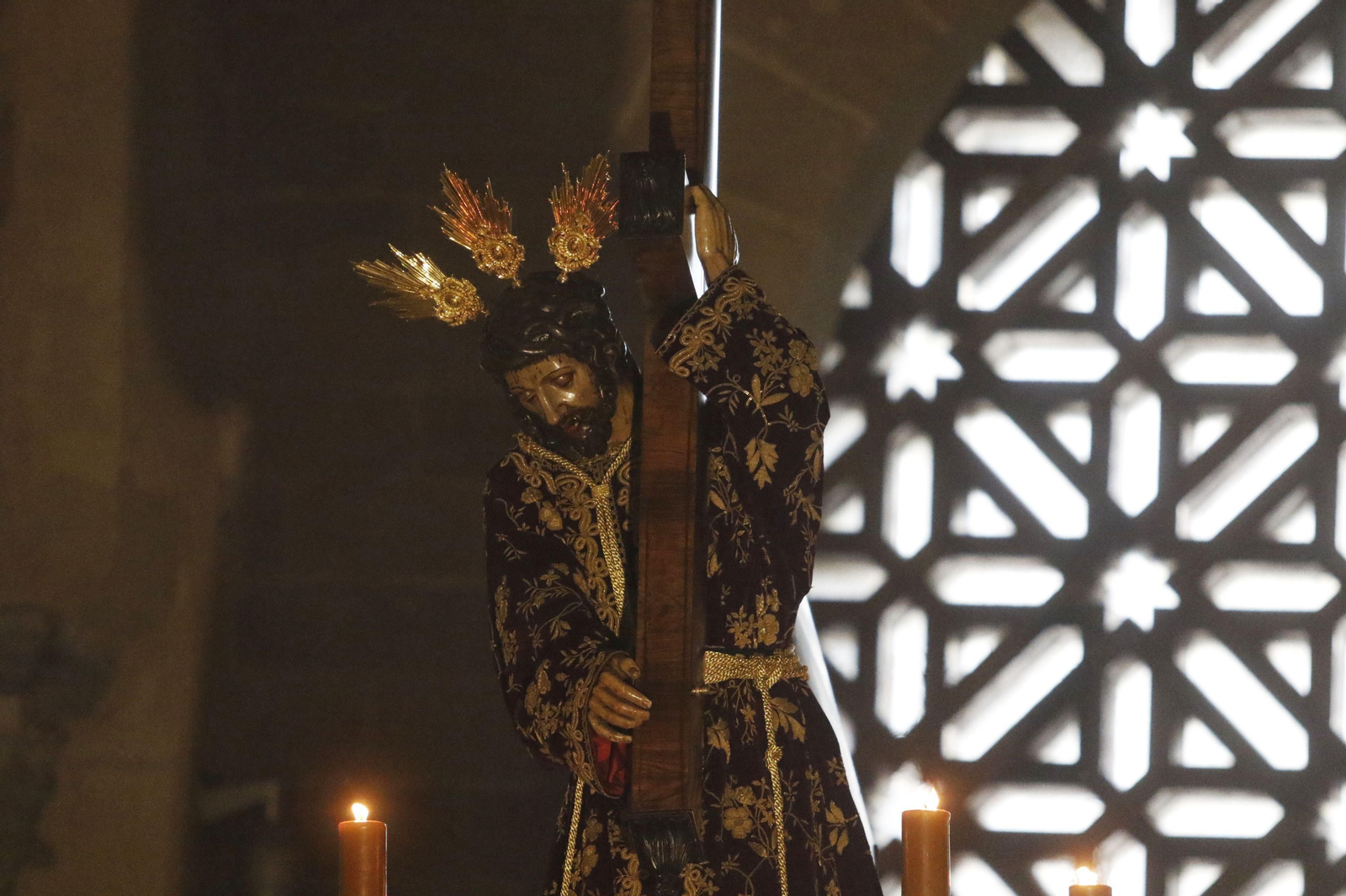 El Vía Crucis de las Cofradías de Córdoba, en imágenes