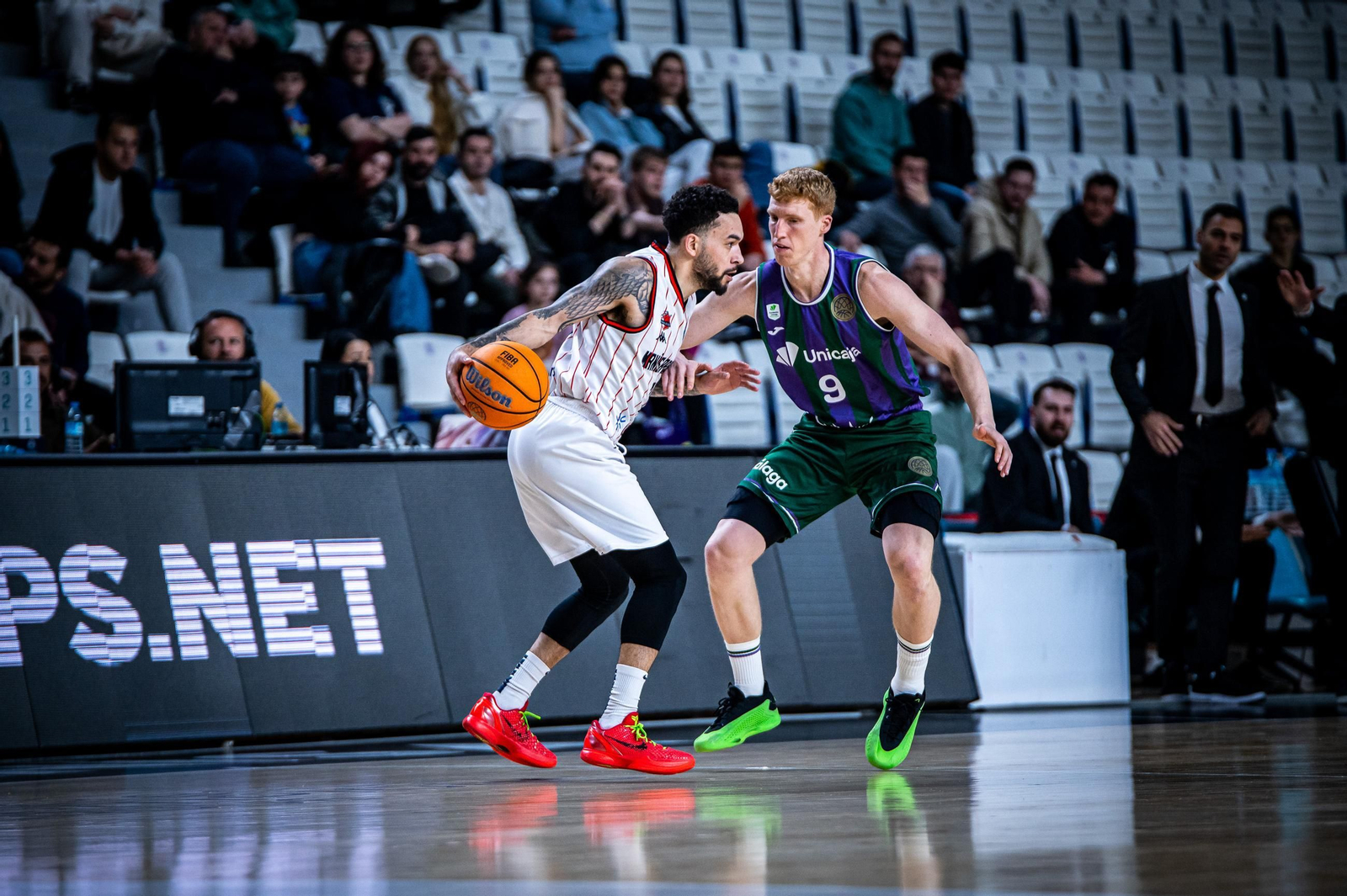 El Manisa Basket-Unicaja, en fotos