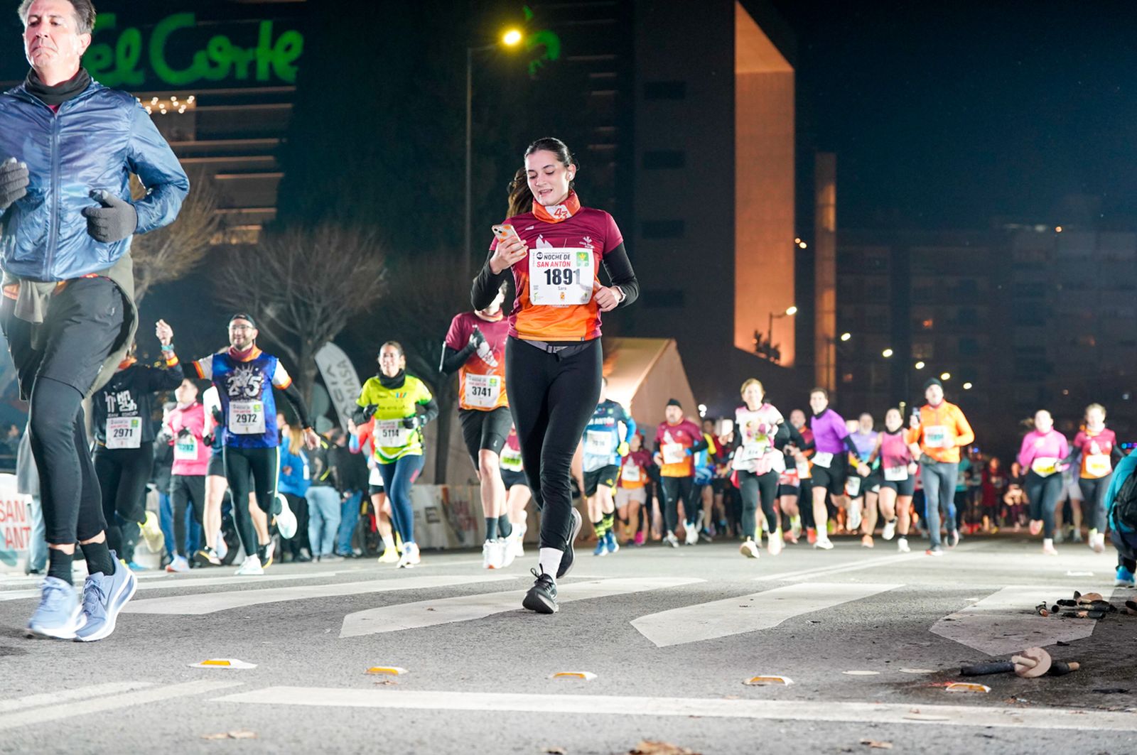 En imágenes: búscate en tu llegada a meta de la Carrera de San Antón 2026 (19)