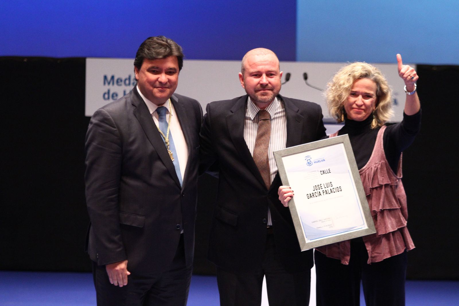 Imágenes de la entrega de las medallas de Huelva
