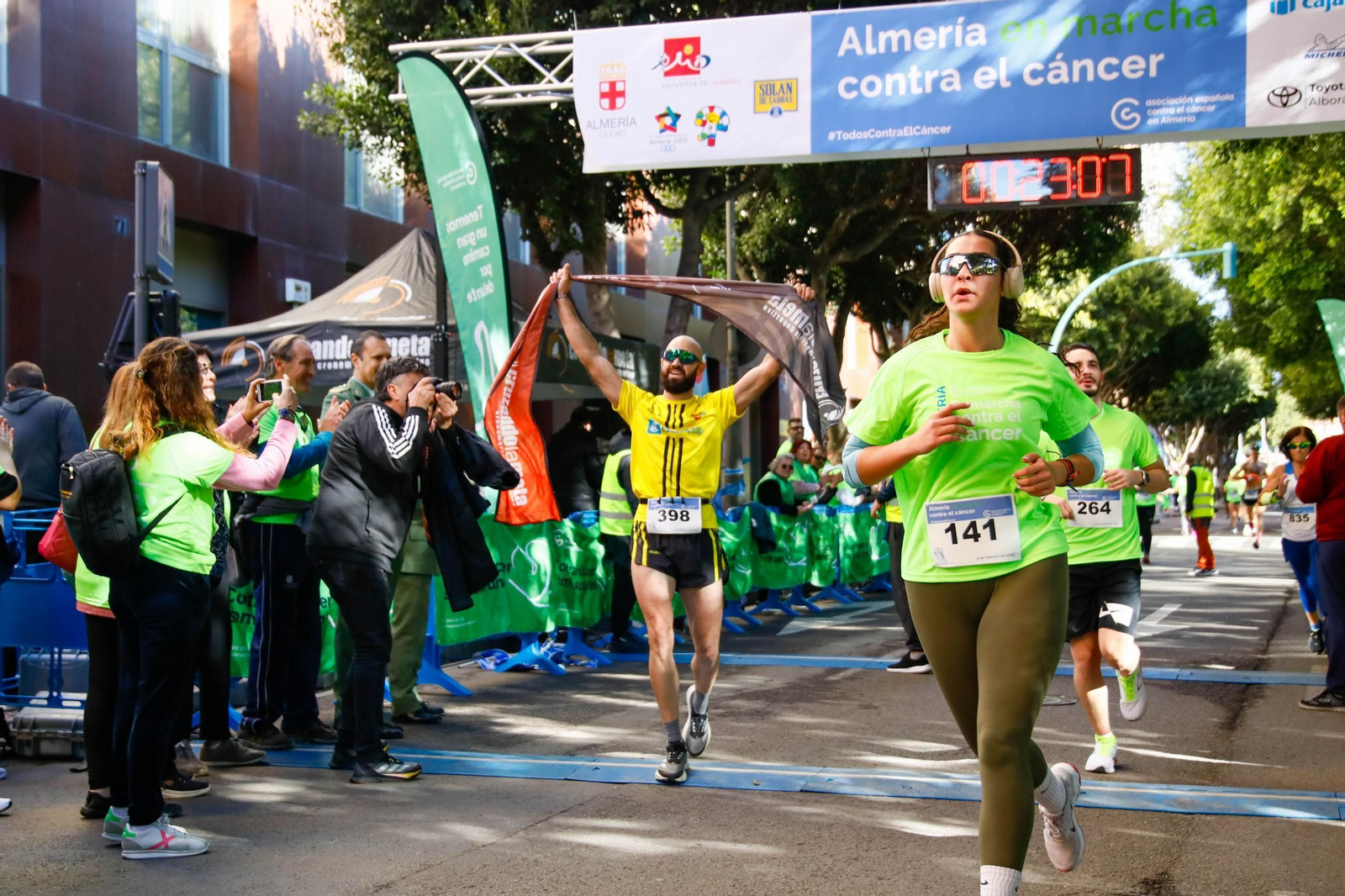 Imágenes de la Carrera contra el Cáncer de Almería