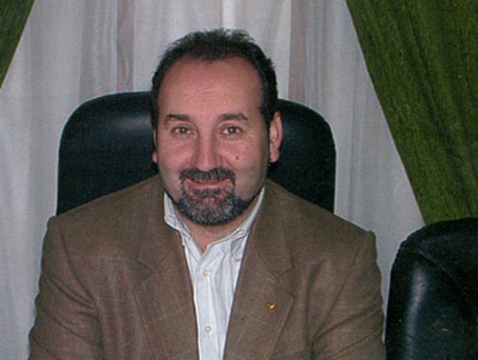 José Manuel Ortiz está respondiendo a los internautas de elalmeria.es