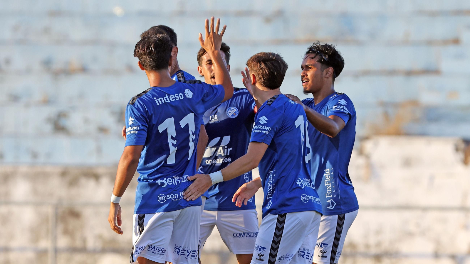 Imágenes del Trofeo de la Copa y la Venencia entre el Jerez Industrial y el Xerez DFC