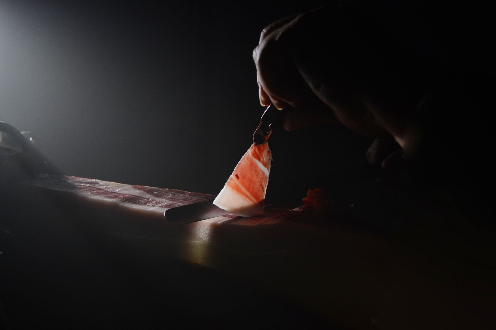 Habrá varios concursos y talleres como el de corte de jamón.