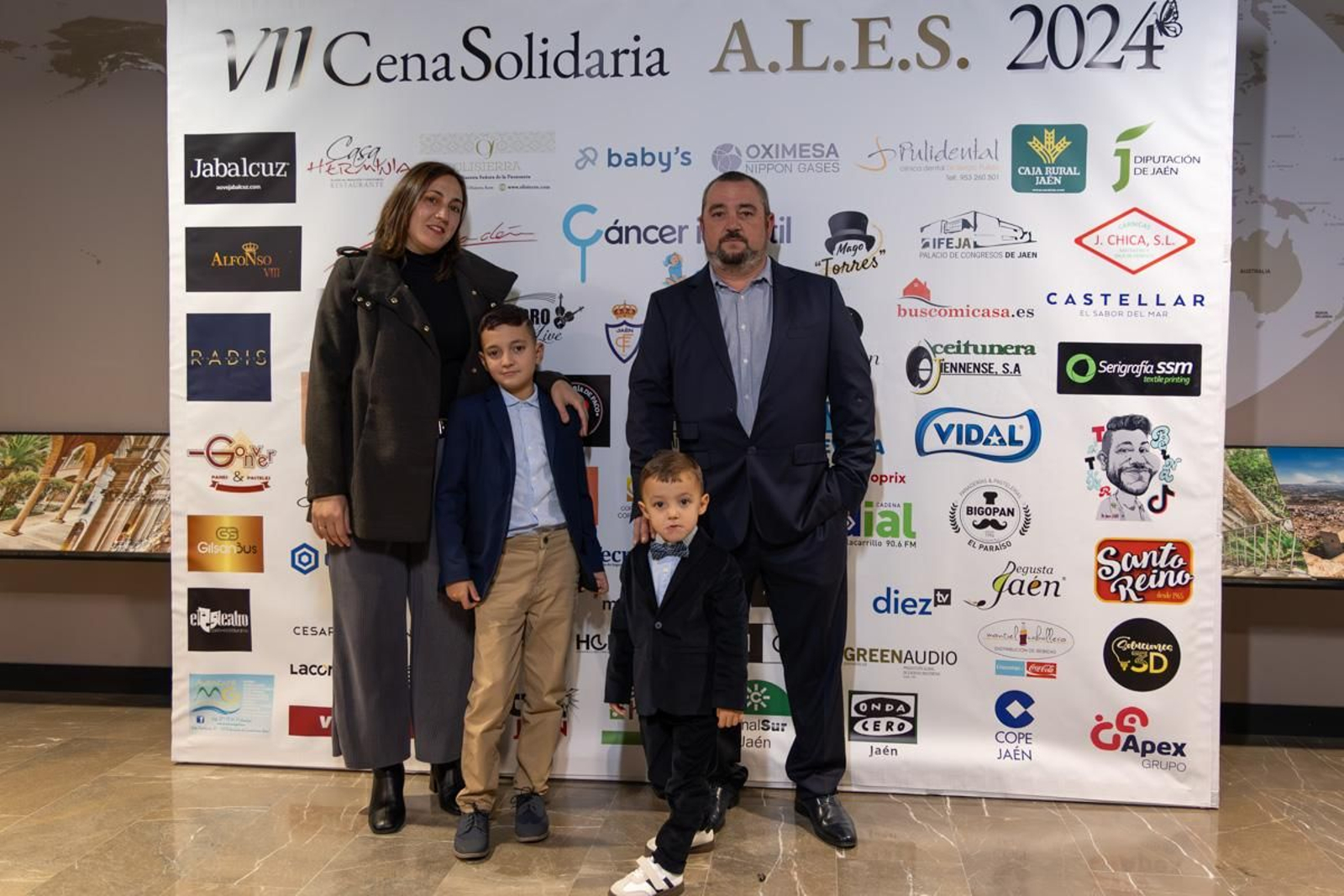 VII cena solidaria de la Asociación para la Lucha contra las Enfermedades de la Sangre (ALES), en imágenes