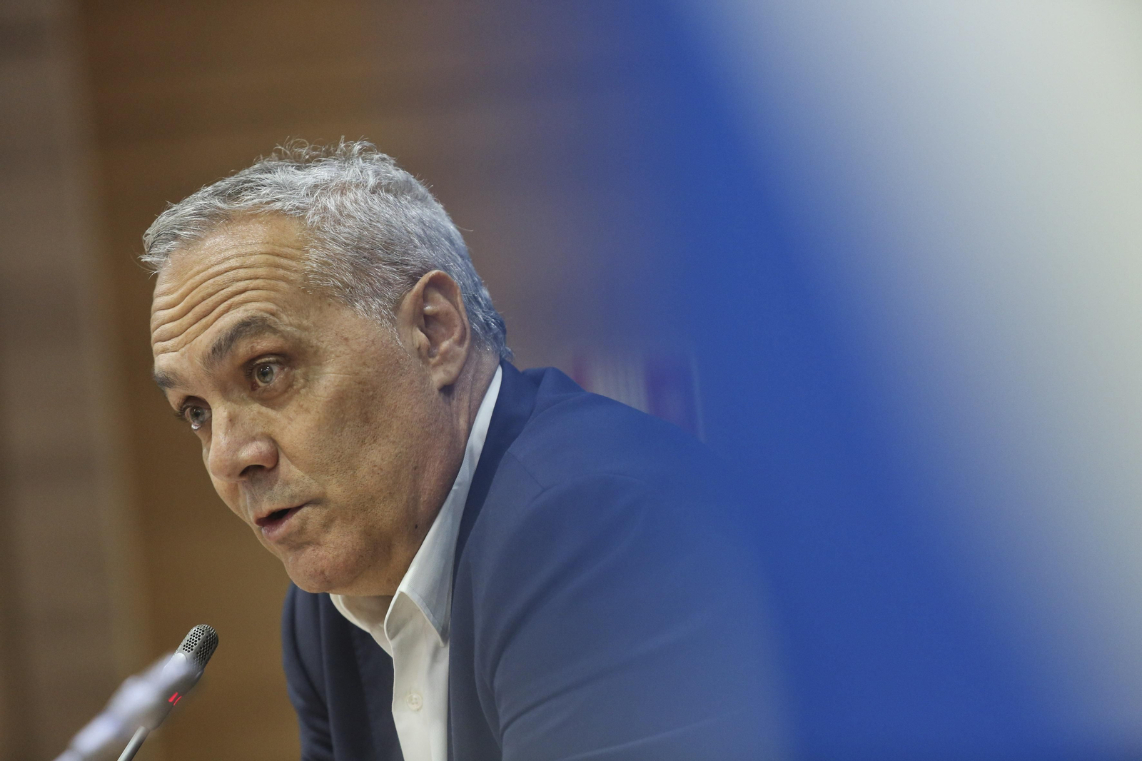 Mario Husillos, durante la rueda de prensa de su presentación en la Sala Juan Cortés.