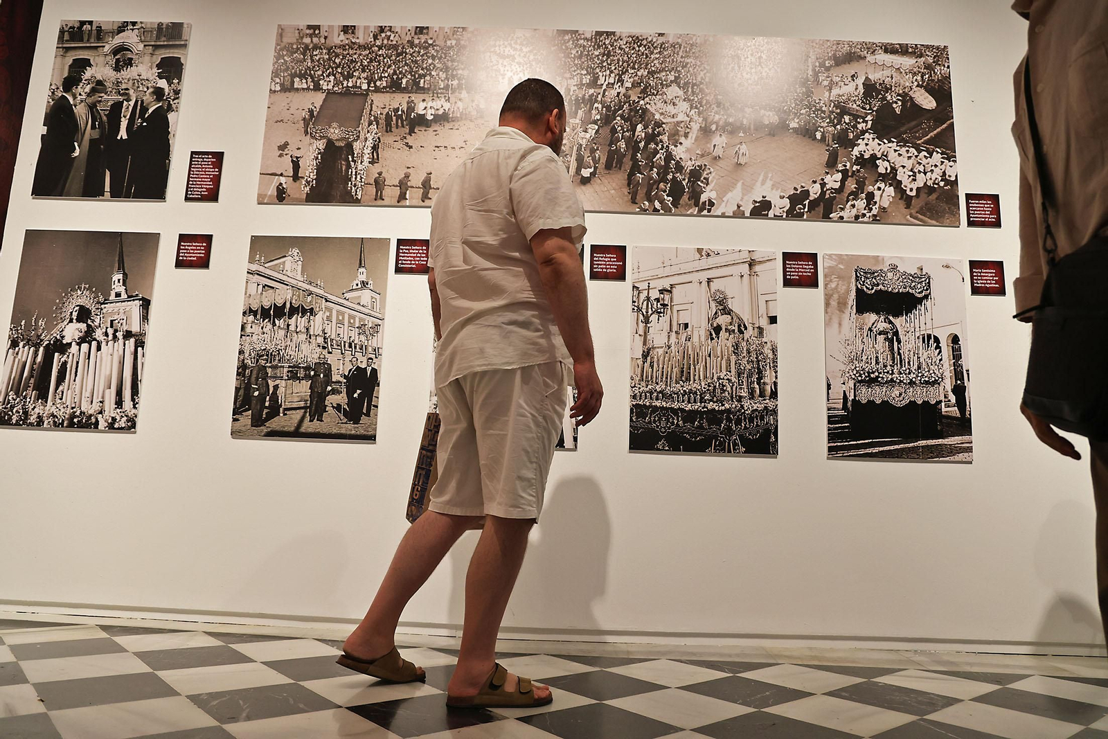 Imágenes de la Inauguración de la exposición 'Magna. Procesiones Marianas históricas en Huelva'