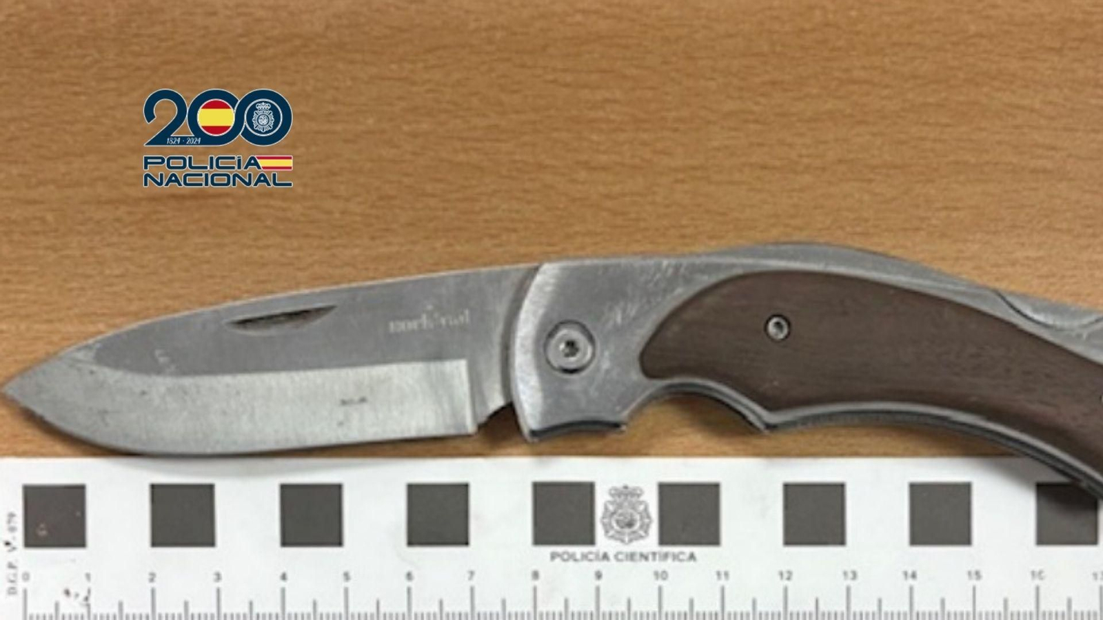 El arma con la que el ladrón atacó al dueño de un establecimiento