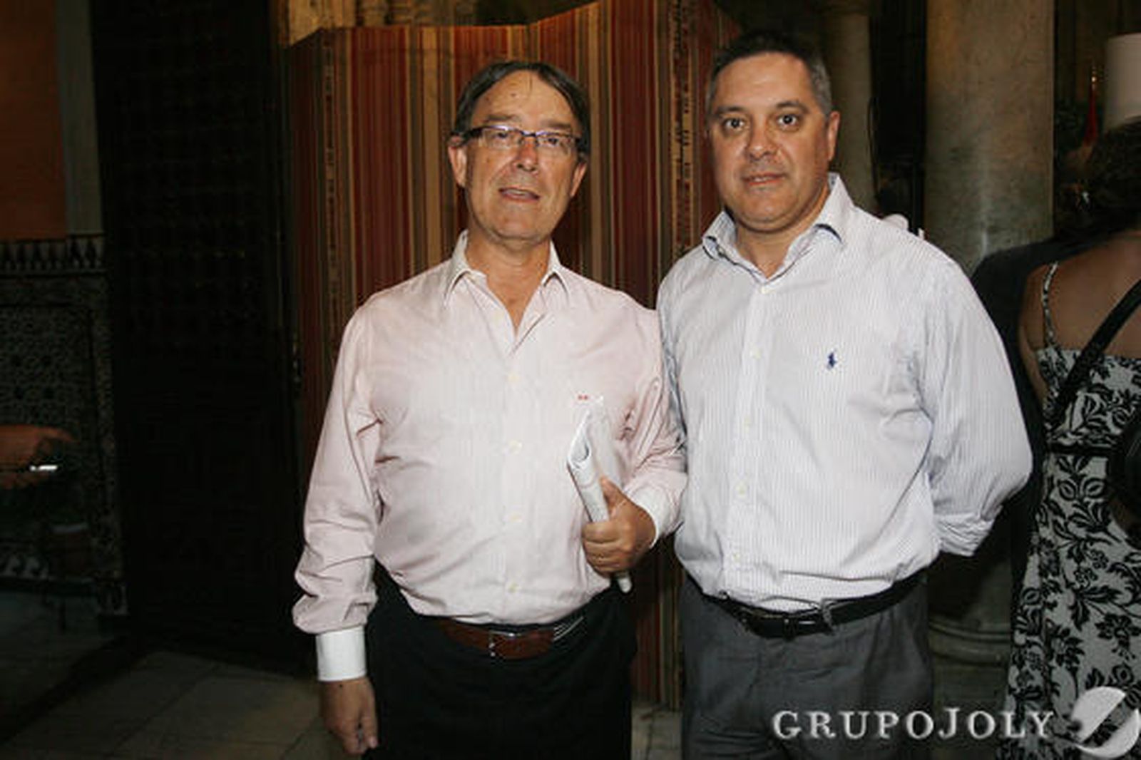 Ramón Pérez y Óscar Torres, pertenecientes a Halcón Viajes, asistieron a la conferencia ofrecida en el Casino Gaditano por Lorenzo Amor.

Foto: Joaquin Pino