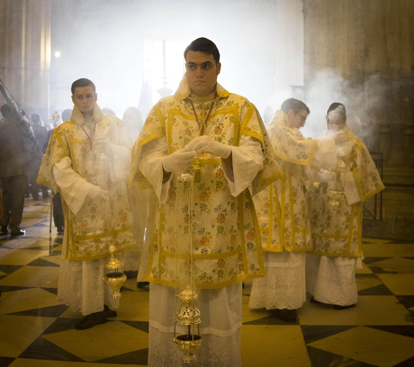 La coronación y el regreso de la Virgen de la Salud, en imágenes