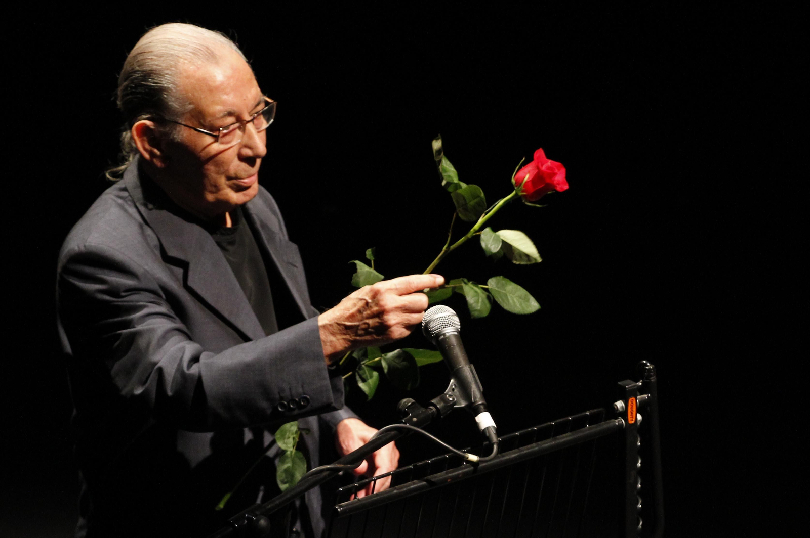 Salvador Távora en un homenaje que le dedicaron sus compañeros en Sevilla en 2012.