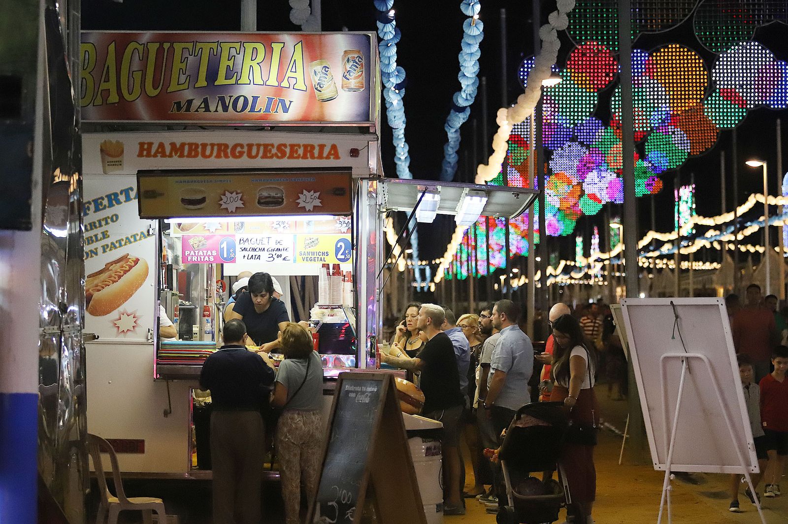 Imágenes de los "Abuelos de las Colombinas 2019" y del ambiente en el recinto