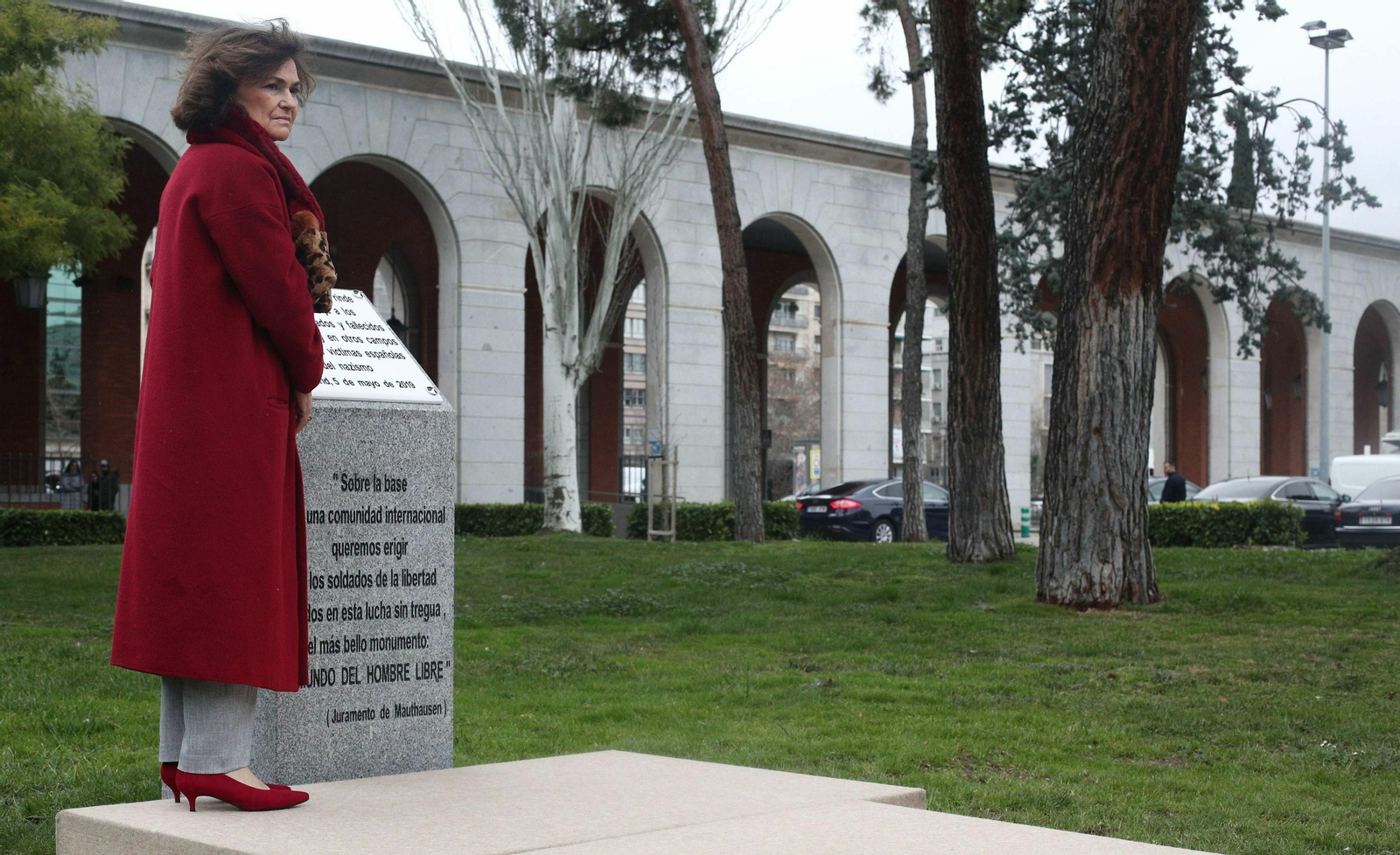 Carmen Calvo, vicepresidenta primera del Gobierno, posa ayer en Madrid en la  inauguración del Memorial en homenaje a los españoles fallecidos en Mauthausen.