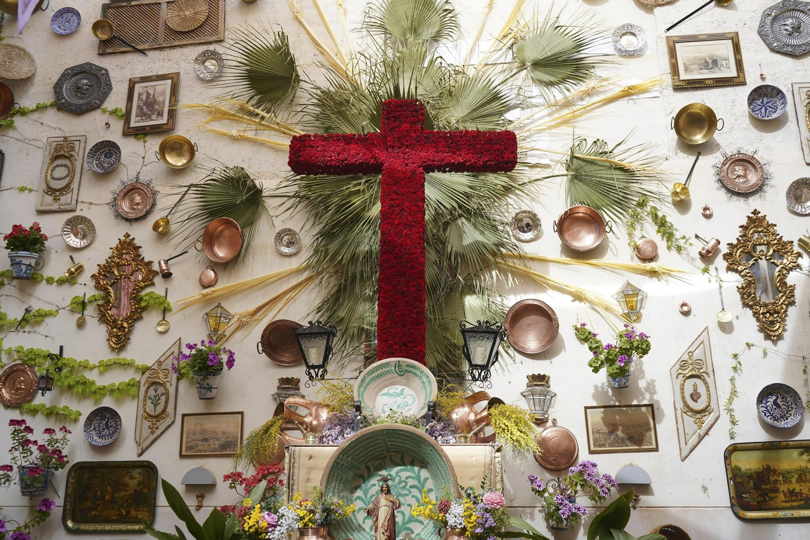 Así celebra Granada sus Cruces, en imágenes