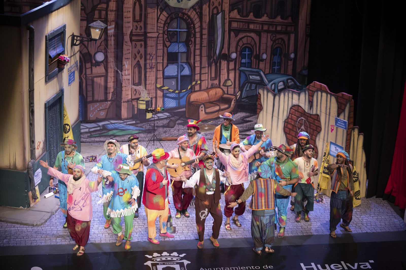 Imágenes de la actuación de la comparsa de Huelva "Los garrapatas" en el Carnaval Colombino