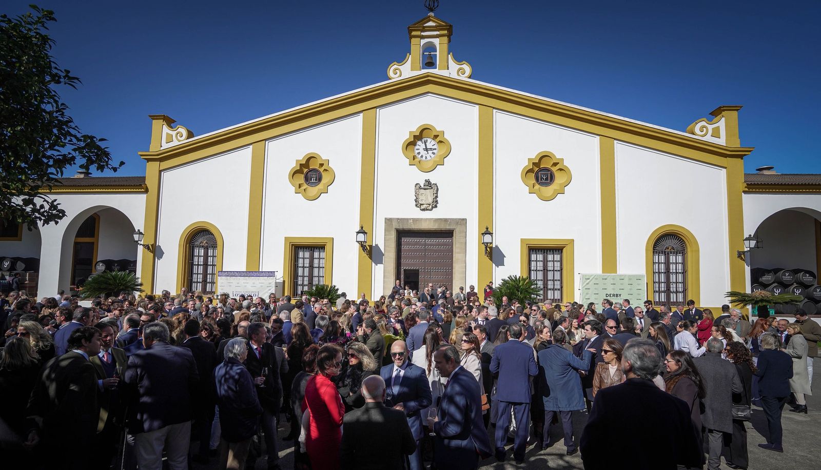 III Almuerzo Solidario de la Guardia Romana en Jerez, en imágenes