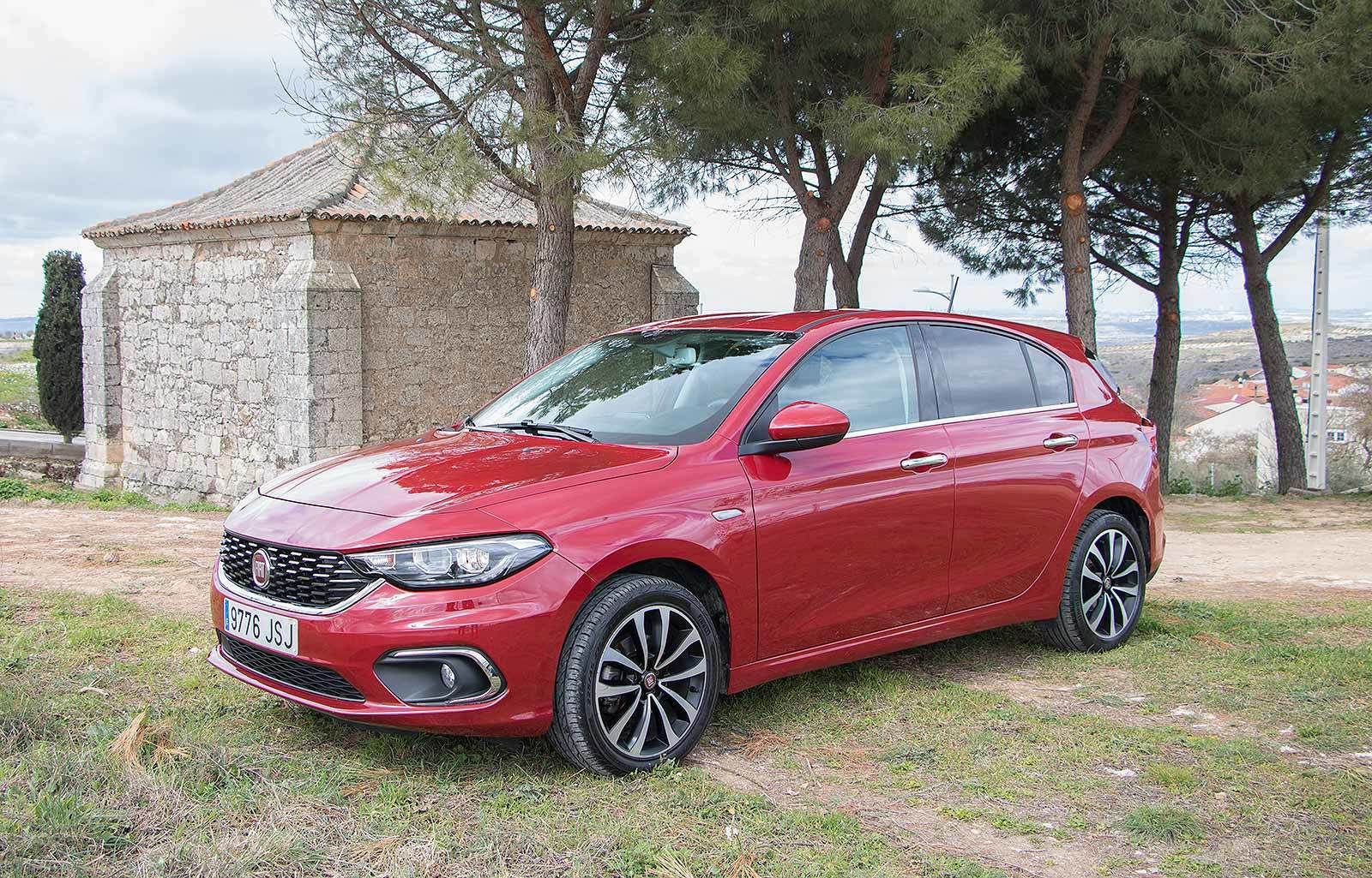 Versión probada de este Fiat Tipo 1.6 120 CV con el acabado Lounge.