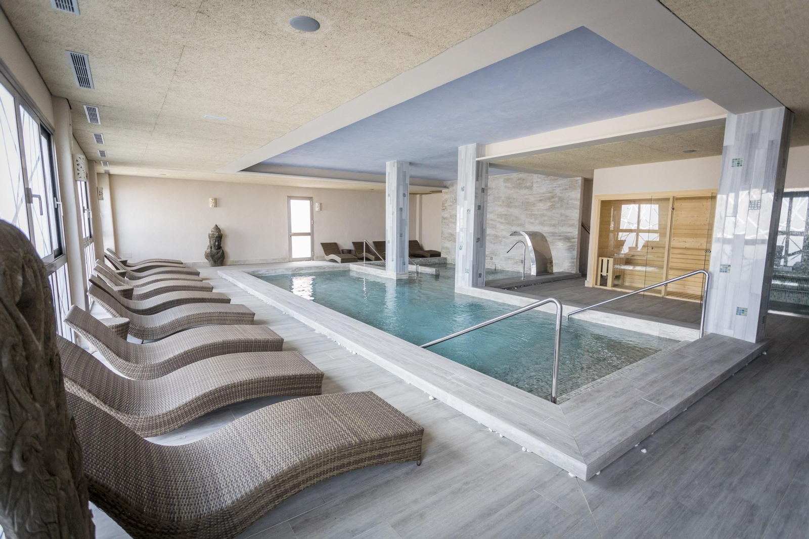 El hotel Zahara Beach & Spa, en imágenes