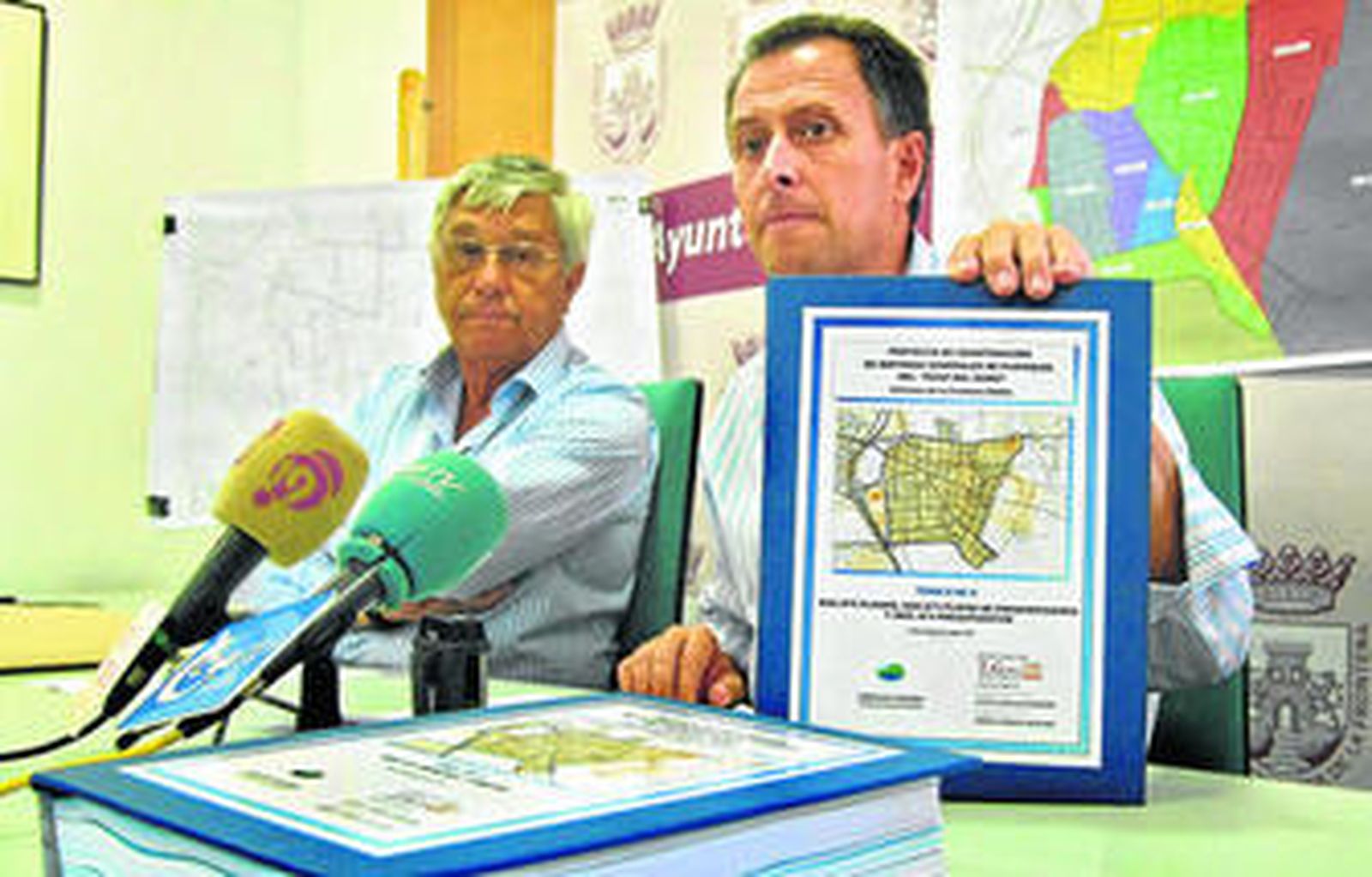 Acto de presentación del proyecto de pluviales del Pago del Humo, ayer en la sede de Chiclana Natural.