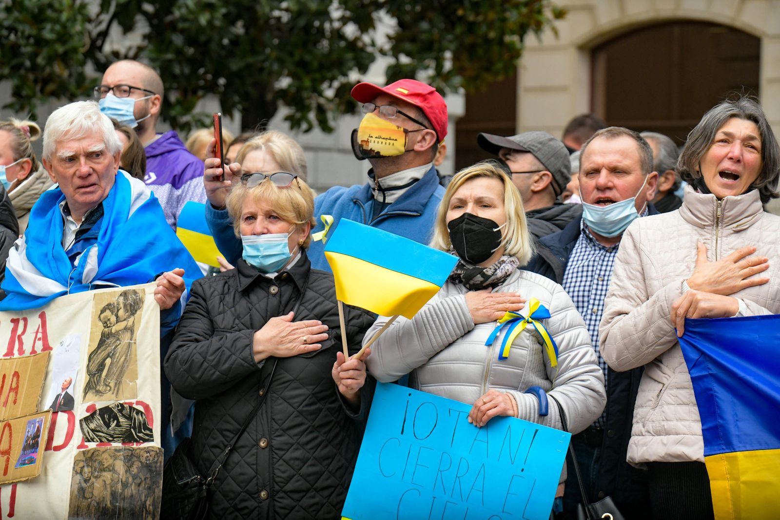 Así ha sido la concentración de solidaridad con el pueblo ucraniano en Granada