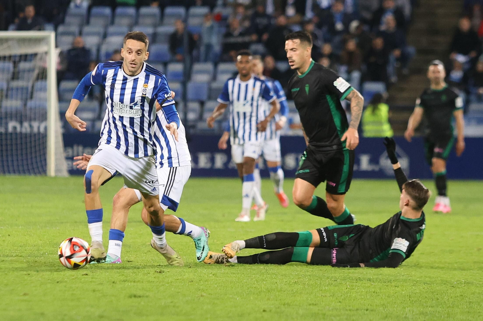 Un momento del Recre-Córdoba de la pasada jornada.