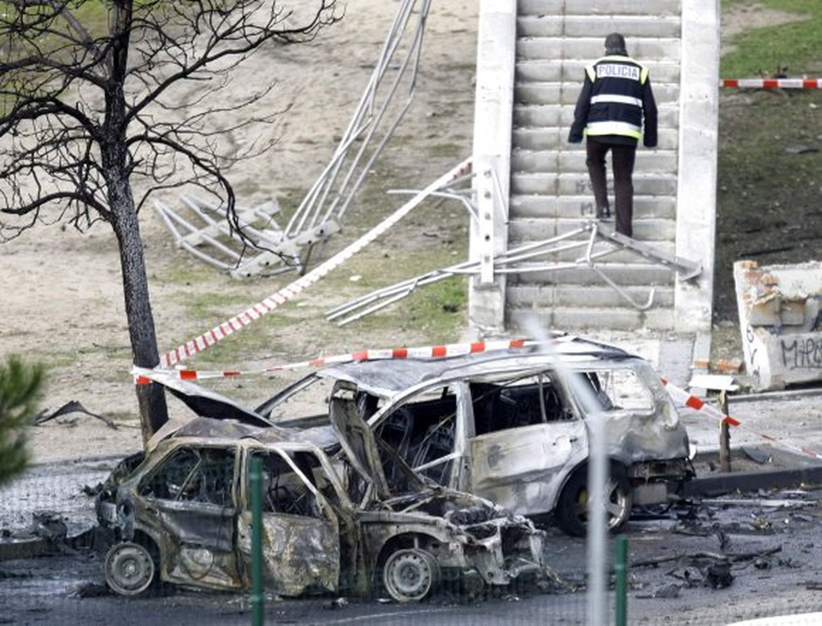 Explota sin causar heridos un coche bomba en Madrid